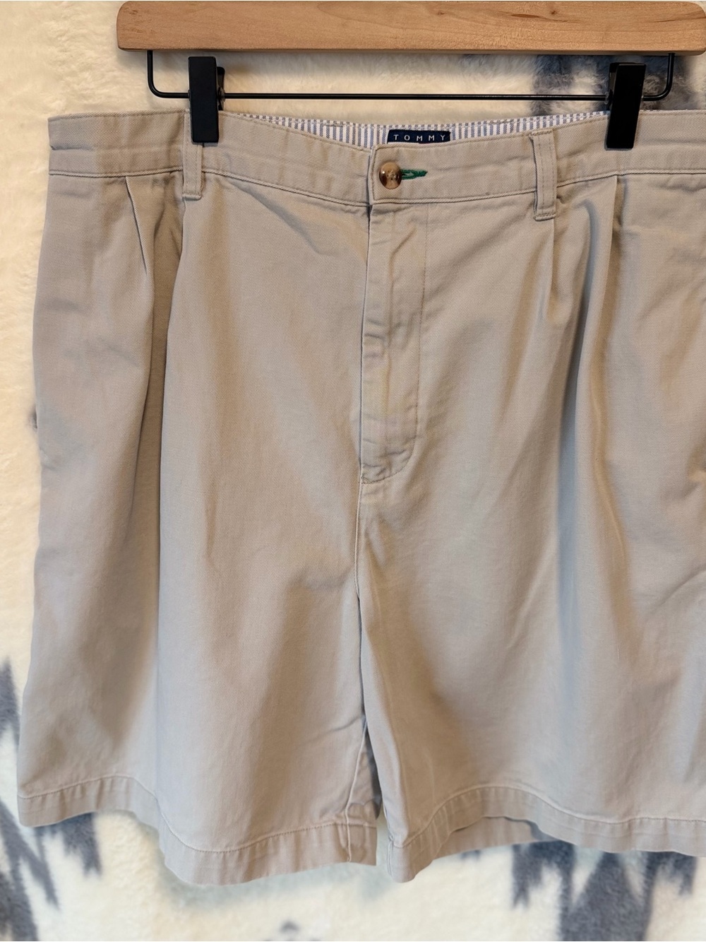 Vintage 1999 Tommy Hilfiger Khaki Chino Shorts Mens Flag Logo Y2K 36